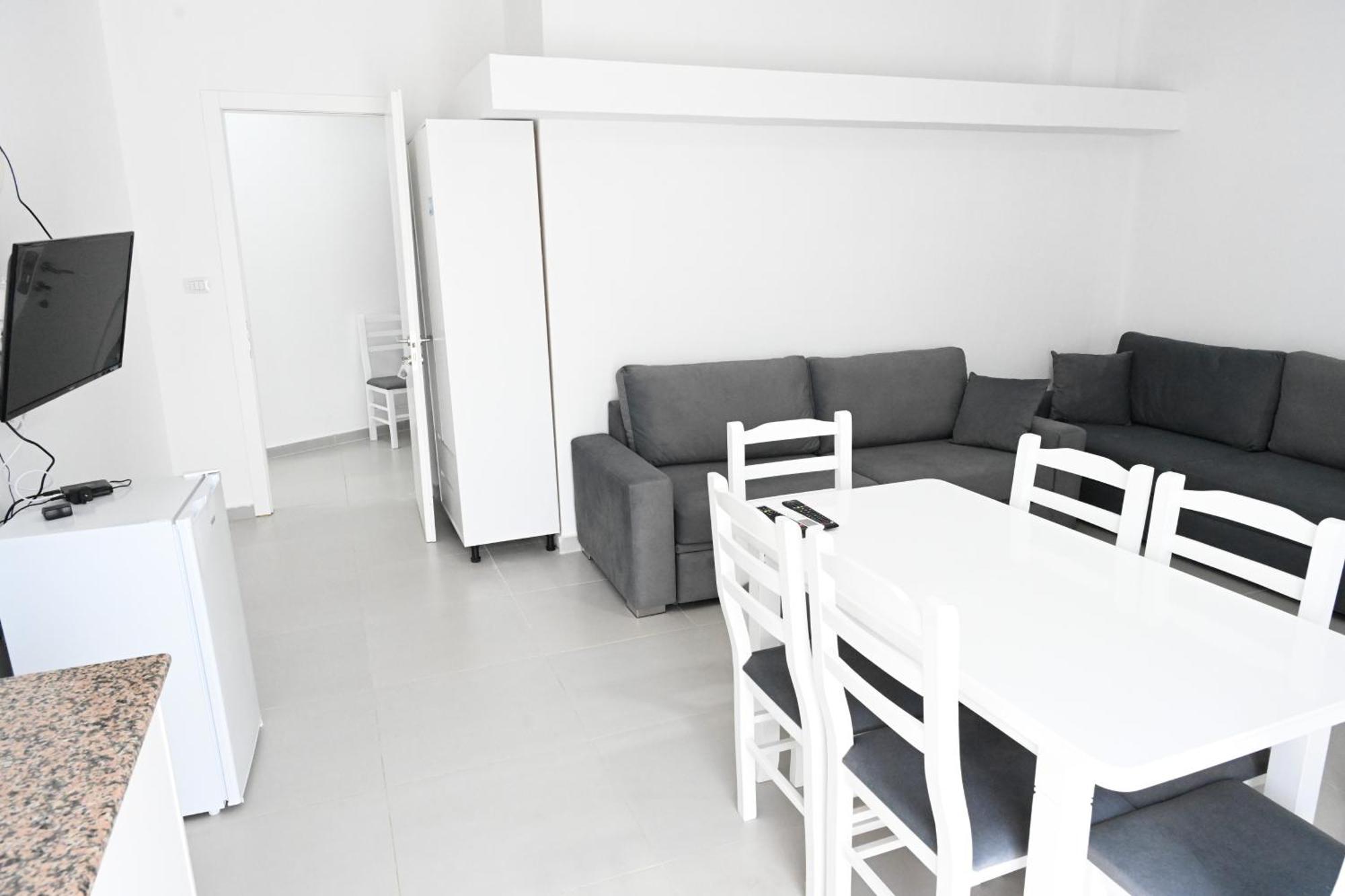 Apartment Tafi & Art Space *